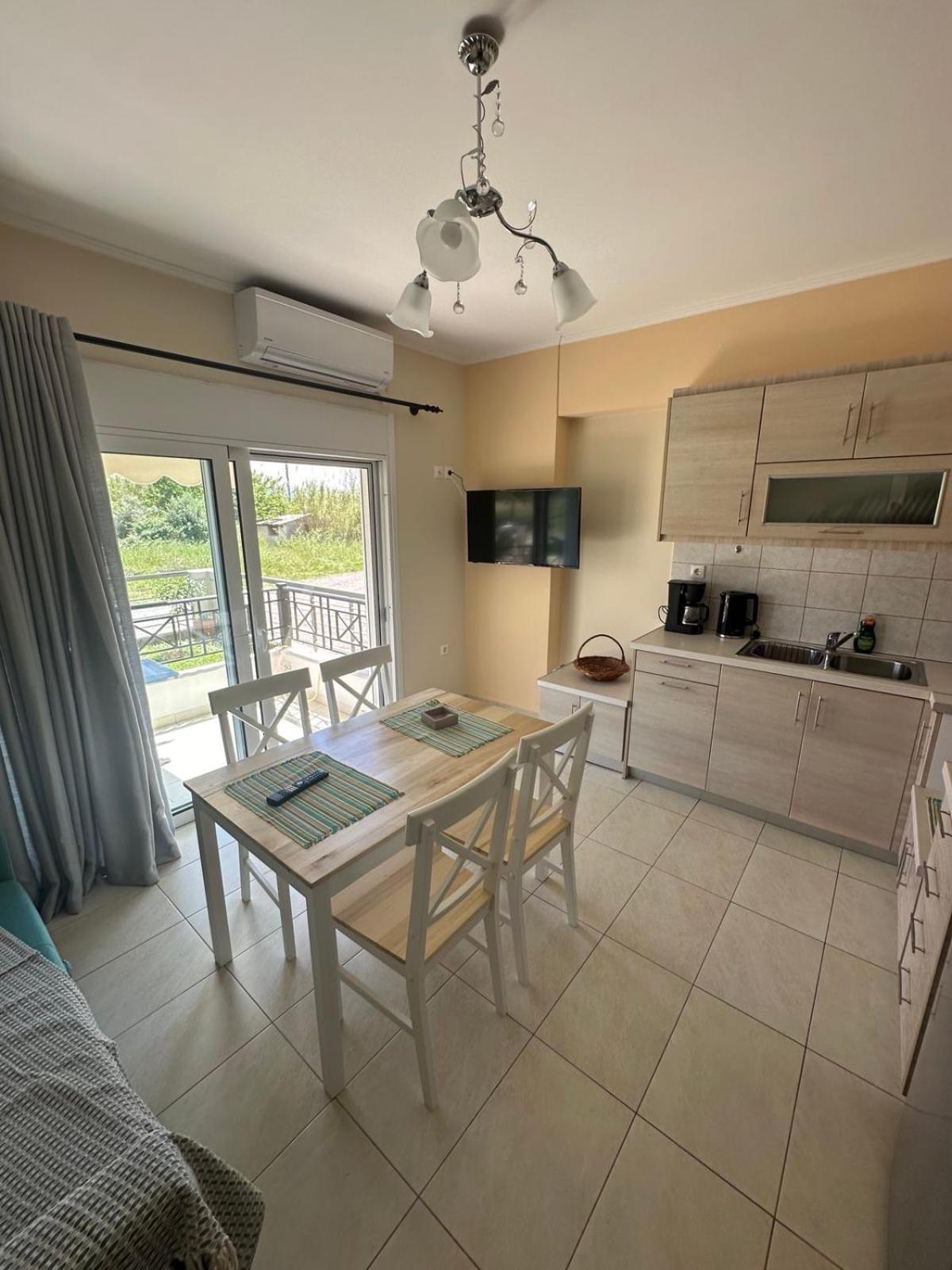 R Apartment Nafpaktos Exteriör bild